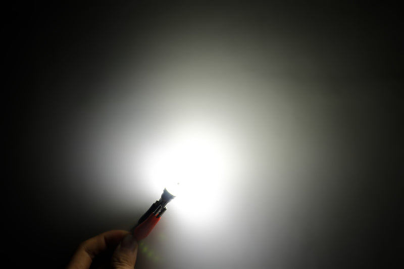Load image into Gallery viewer, Powerful 360° illumination T10 194 W5W LED
