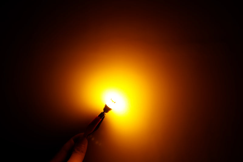 Load image into Gallery viewer, Powerful 360° illumination T10 194 W5W LED

